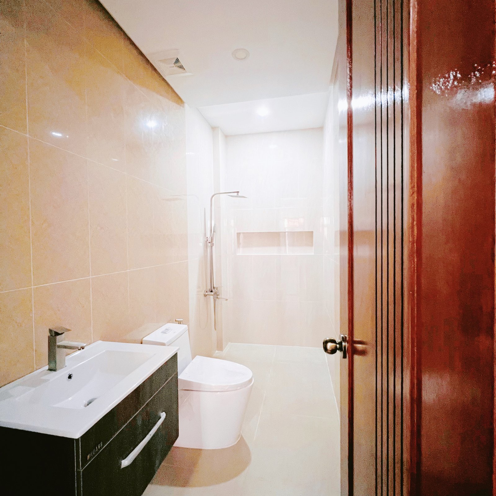 Fleetwood Point - Unit B